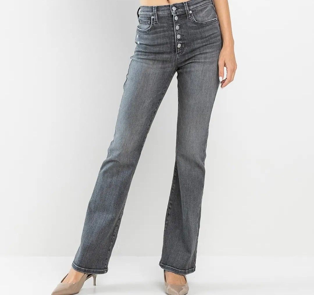 The Amy Jeans - Women's Collection - In Store & Online