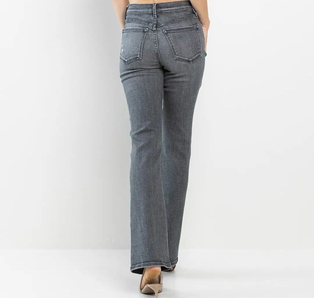The Amy Jeans - Women's Collection - In Store & Online
